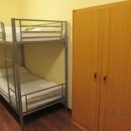Hostal Machín Madrid Ngoại thất bức ảnh