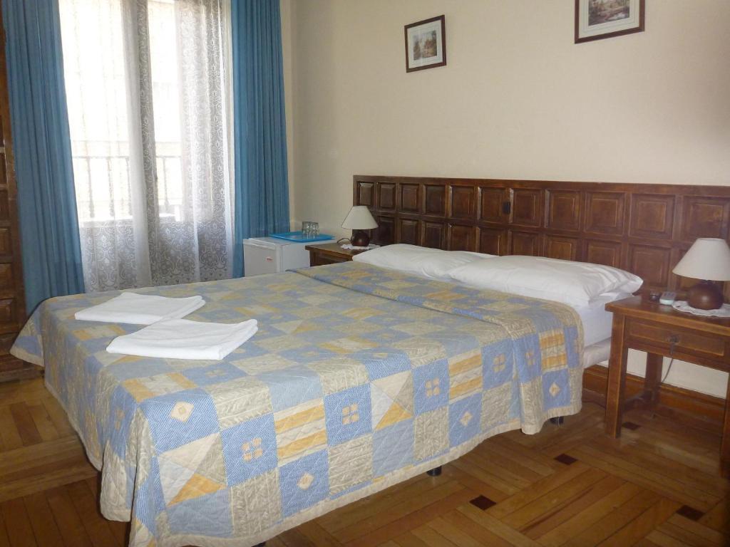 Hostal Machín Madrid Phòng bức ảnh