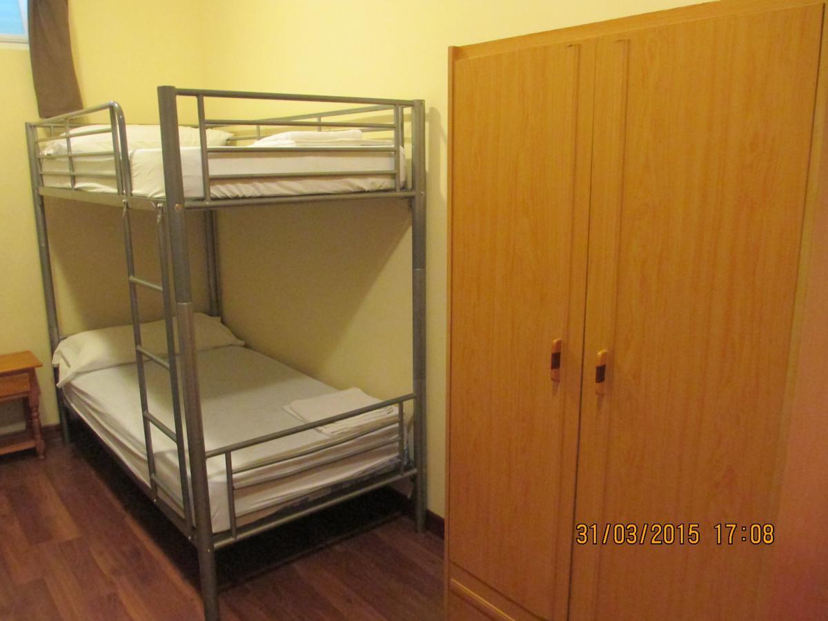 Hostal Machín Madrid Ngoại thất bức ảnh