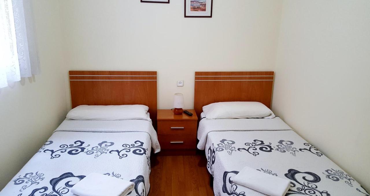 Hostal Machín Madrid Ngoại thất bức ảnh